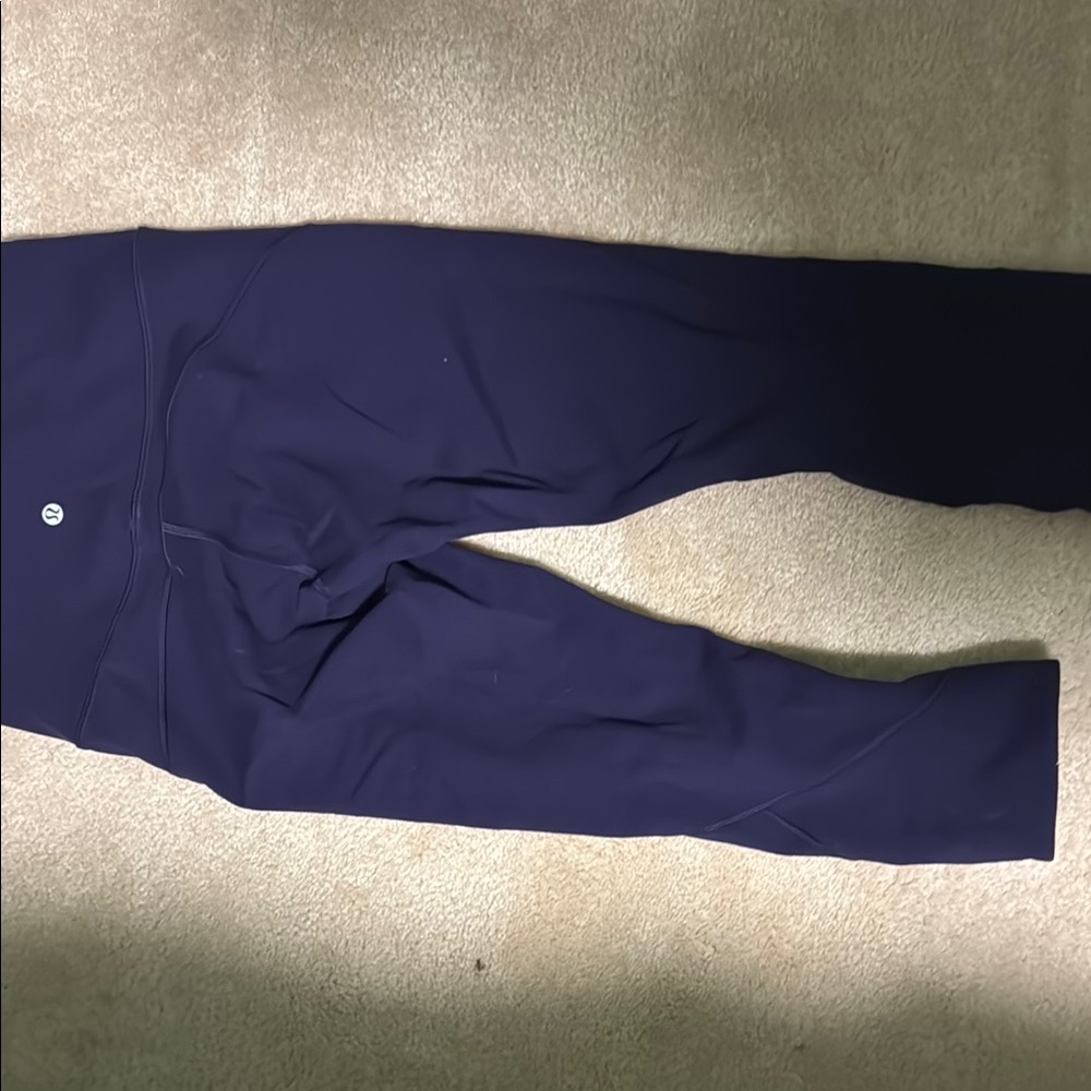 Lululemon size 6